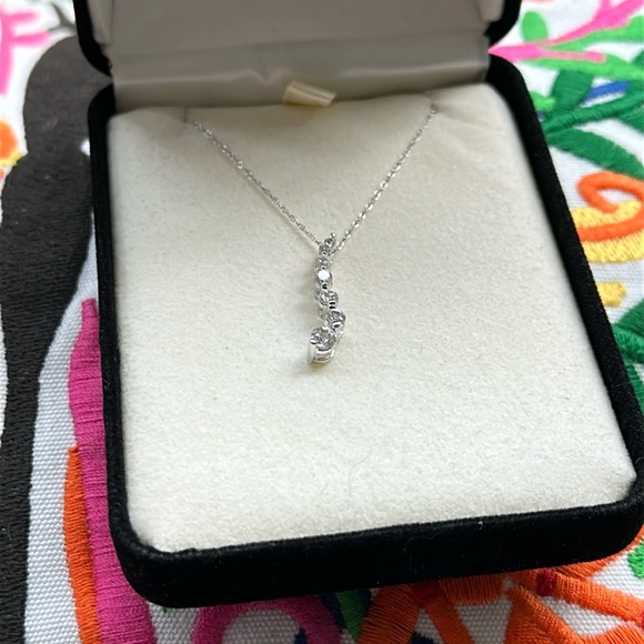 Kay Jewelers Silver Necklace with Sparkling Accents - Picture 3 of 10